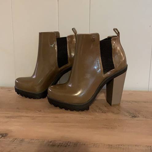 Melissa  Heeled Rubber Booties Brown & Black Size 6