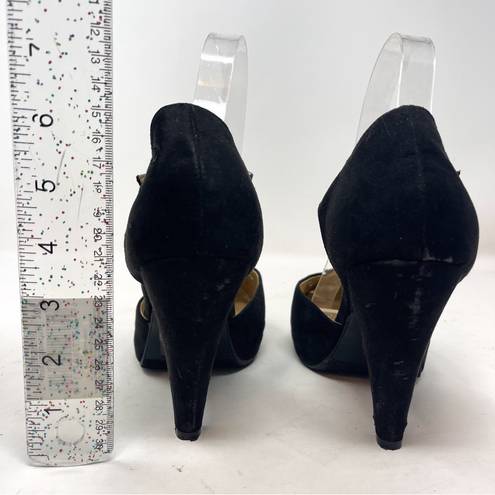 Modcloth  Black Fabric T Strap Maryjane Closed Toe Perforated Heels Size 9