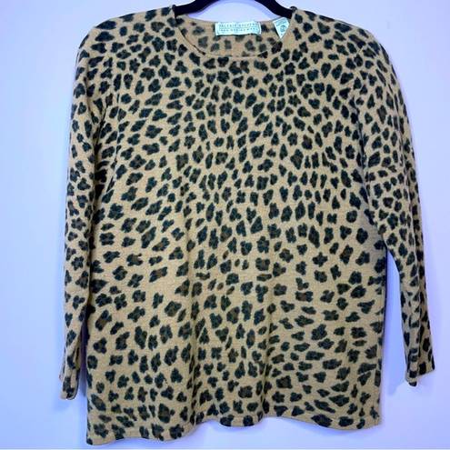 Valerie Stevens  100% Merino Wool Sweater Leopard Print Crew 3/4 Sleeve Medium