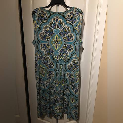 East 5th Women dress