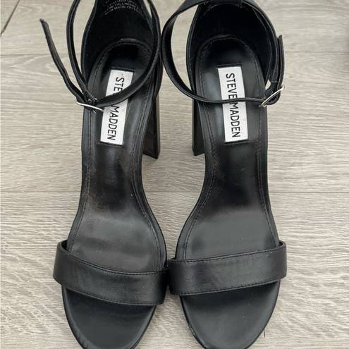 Steve Madden  Black High Heel Buckle Pump Shoes