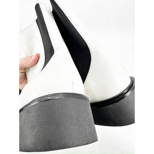 Stuart Weitzman  Lodge Zip White Leather Bootie Size 8B