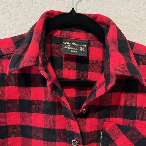 Krass&co THE VERMONT FLANNEL  Women's Classic Red Buffalo Flannel Shirt, Size S