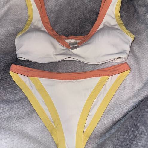 l*space Lala Bikini Top in Cream, Lemon Drop & Tangy Set