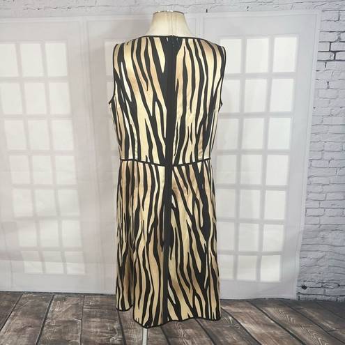 St. John  silk tiger print sleeveless a-line dress size 12