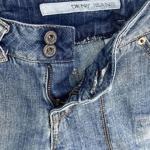 DKNY  SZ 4 Jean Shorts Distressed Frayed Hems Medium Wash Mid-Rise Pockets Blue