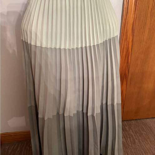 SheIn  Tri-Color Green Pleated Long Skirt