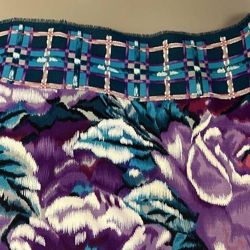 Oscar de la Renta  Beautiful Teal, Purple Square Wool Floral Fashion Scarf