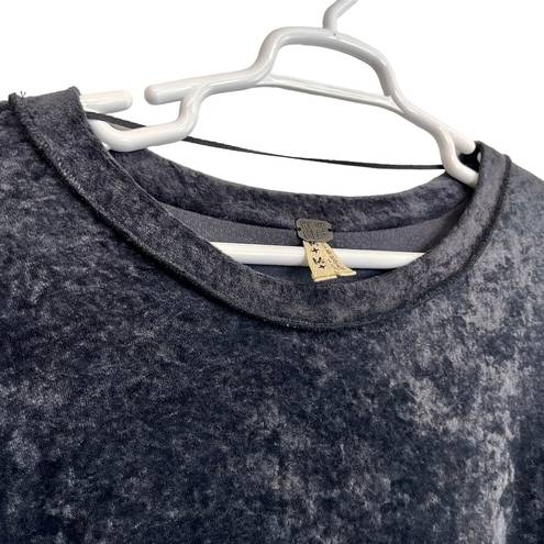 We The Free  People Milan Crushed Velvet Top Gray Size M Long Sleeve Loose Fit