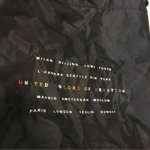 United Colors Of Benetton Vintage 90’s  black Backpack Drawstring Travel Bag.