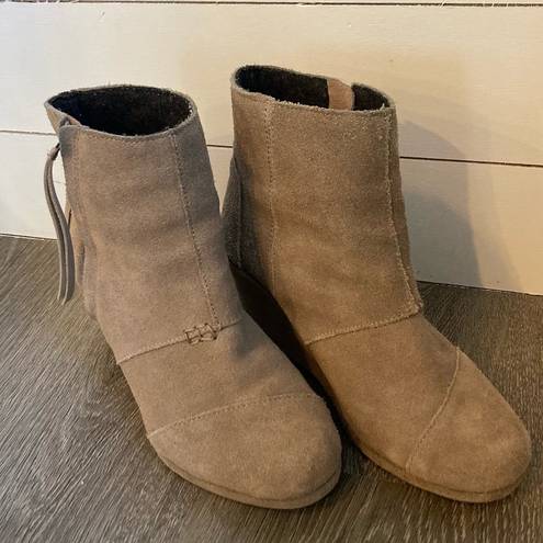 Toms  Desert Taupe Suede High Wedge Booties Women’s Size 7