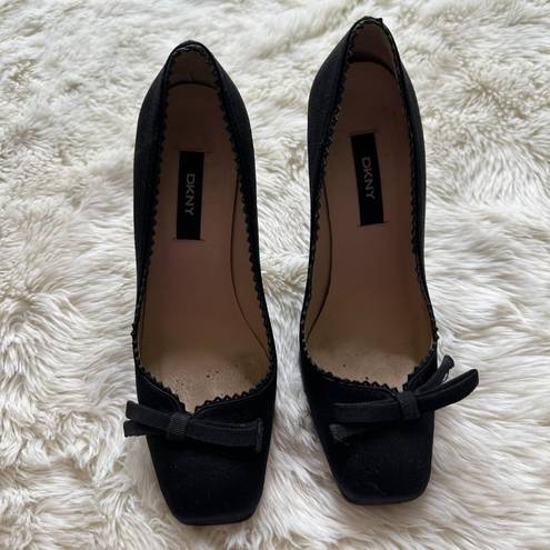 DKNY  Black Satin Square Toe Heels Women's 6.5