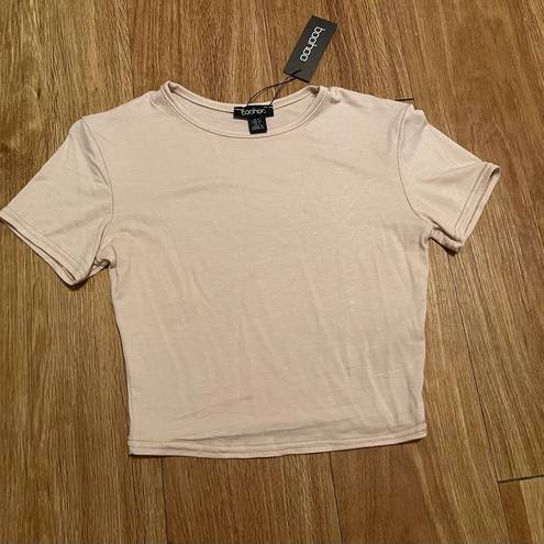 Boohoo NWT cropped tee