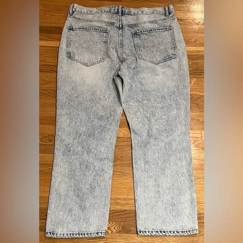 On Twelfth Twelve by  Women’s Distressed High-Rise Button Fly 90s Mom Jeans Sz 31