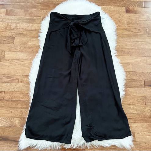 Guess  Black Wide leg Pants Size 4