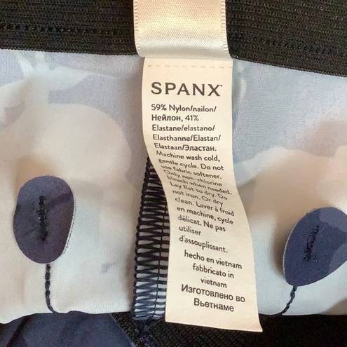 Spanx  Sunshine Kick Flare Pant Size Medium Tall New With Tags