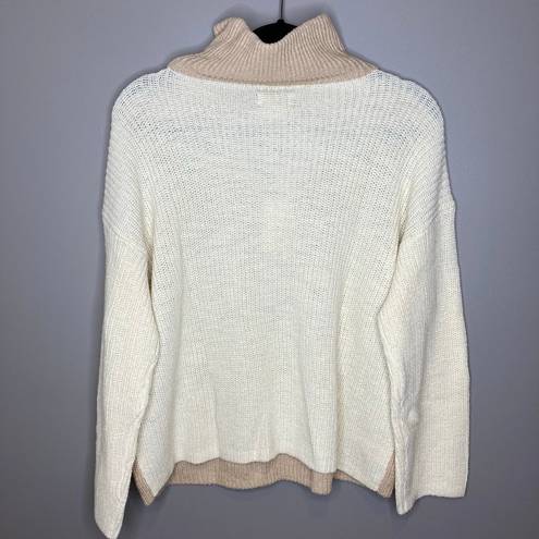 Lou & grey NWT  Colorblock Turtleneck Knit Sweater Size Small