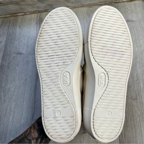 MIA NWOB  ELA-SK - IVORY slip on sneaker size 8