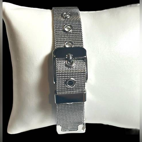 Laura Ashley NEW  WATCH Ladies Silver TBar Crystal Bezel Mesh Band Buckle Strap