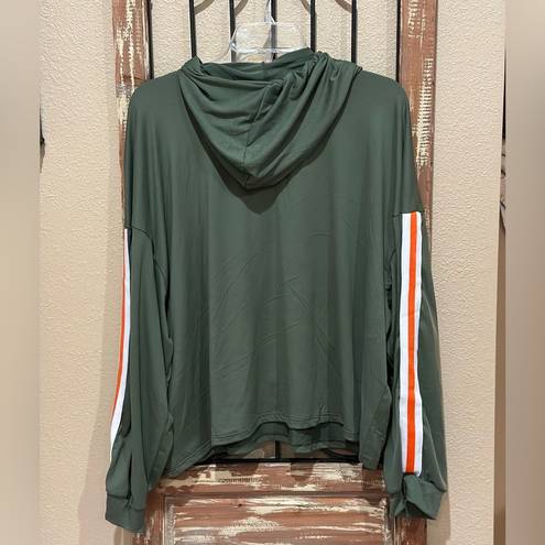 Jolie & Joy green pullover shirt with hoodie Size 3X