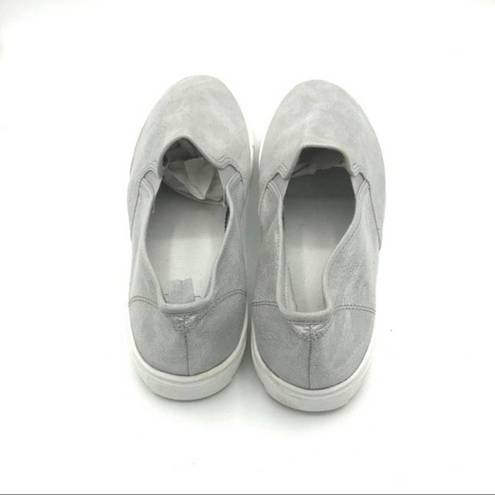 Gap  Womens Slip On Silver Sneakers Size 8