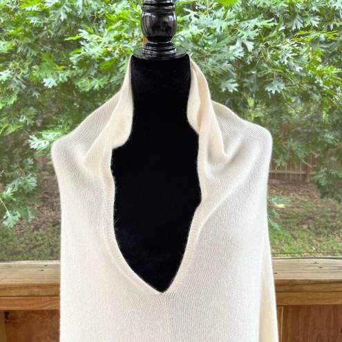 Catherine Robinson Cashmere White 100% Cashmere Poncho One Size Size undefined