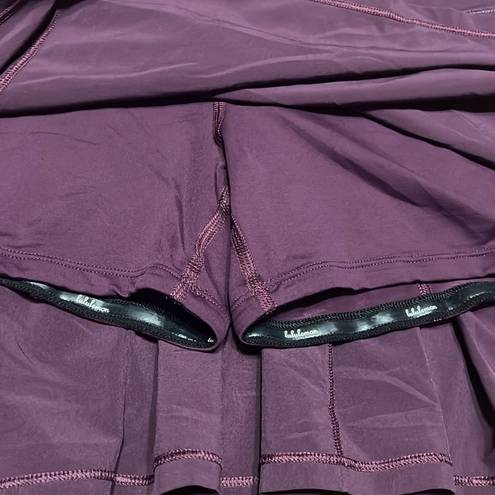 Lululemon  Circuit Breaker Skirt (Regular) size 4