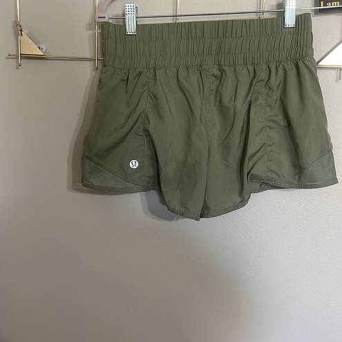 Lululemon  Hotty Hot High-Rise Lined Short 4" size 6 Carob Brown