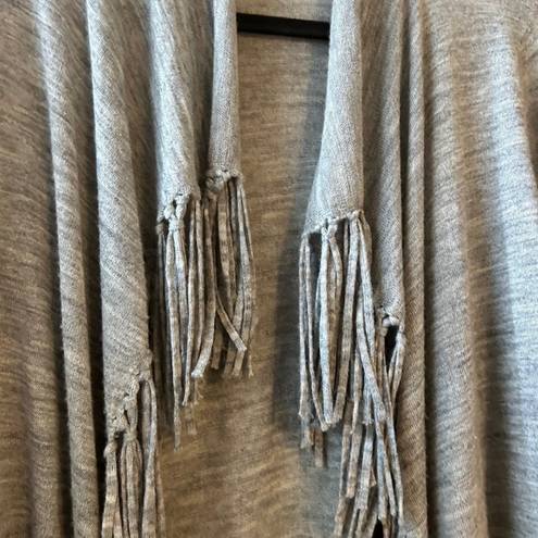 Rebecca Taylor Stylish Women's Light Gray
Fringed Cardigan size xs