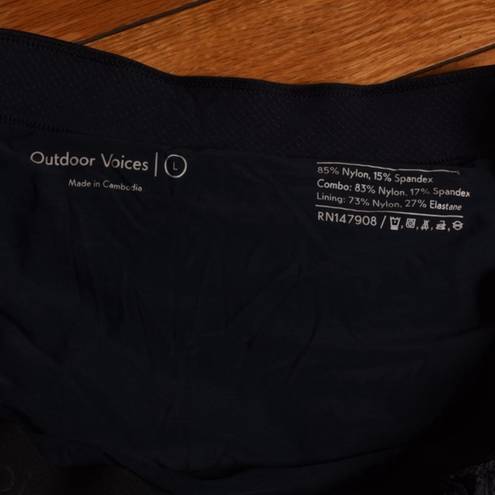 Outdoor Voices  running shorts size large