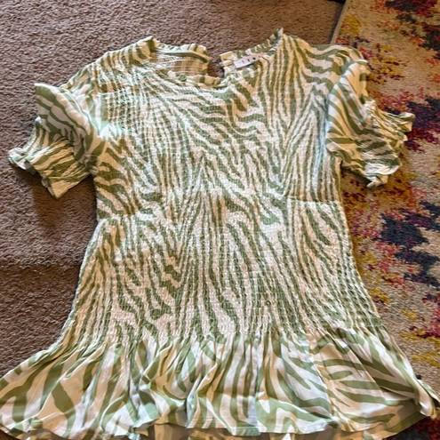 THML  small green and white blouse