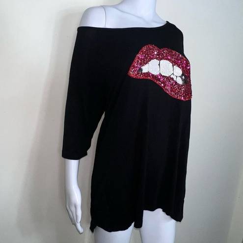 Magic  MK Sequined Lips Off The Shoulder Tee