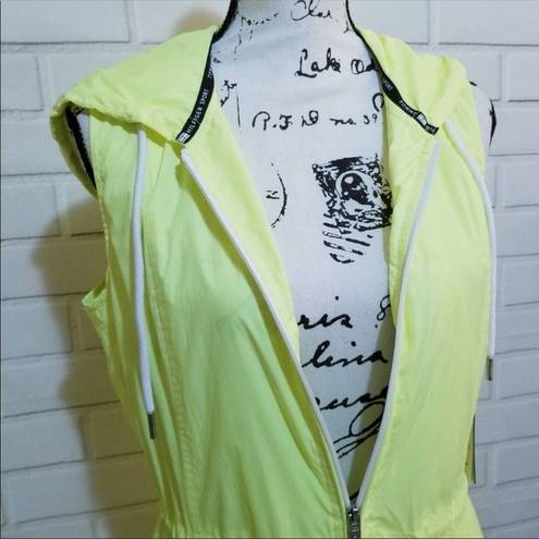 Tommy Hilfiger  Sport Pack-able Windbreaker Vest