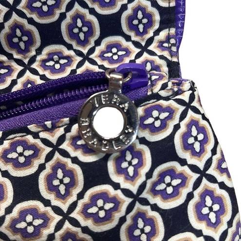 Vera Bradley  Women’s Purple Floral Print Zipper Closure Clutch Size Small