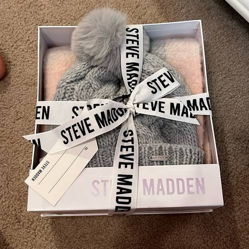 Steve Madden  Hat and Scarf Set