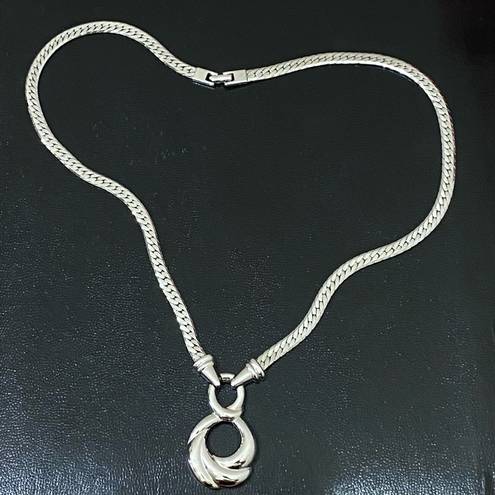 infinity Vintage NAPIER O-Ring  Drop Pendant Shiny Snake Chain Silver Necklace