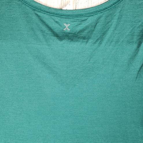 Xersion NWT  Quick Dry Green long Sleeve V-Neck Shirt Women's Size Small