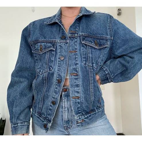 Hunt Club Vintage  Denim Jean Jacket. Size Medium