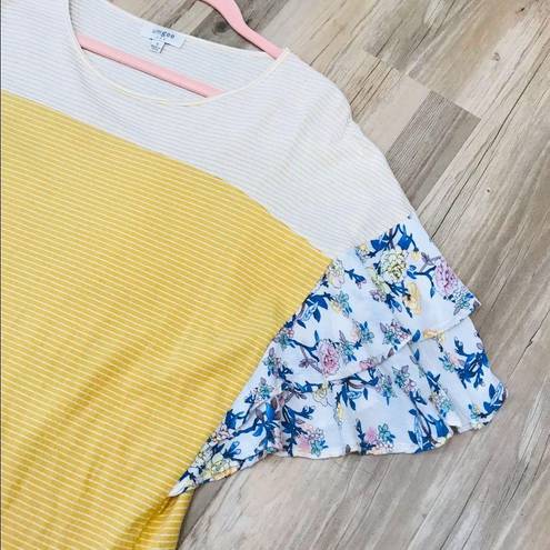 Umgee Boho Boutique floral yellow  shirt size Medium