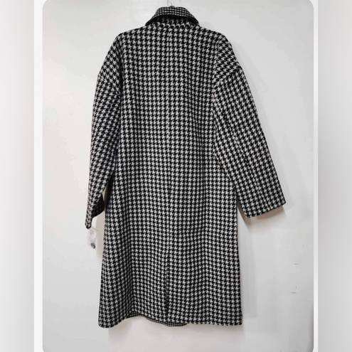 Free People  Houndstooth Chelsea Wool Coat Size L. $268 . H