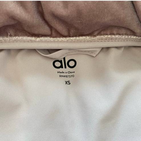 Alo Yoga Velvet Puffer Jacket