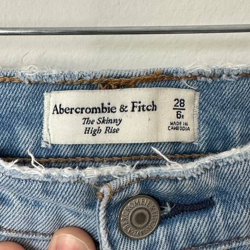 Abercrombie & Fitch  The Skinny High Rise Distressed Jeans Sz 28