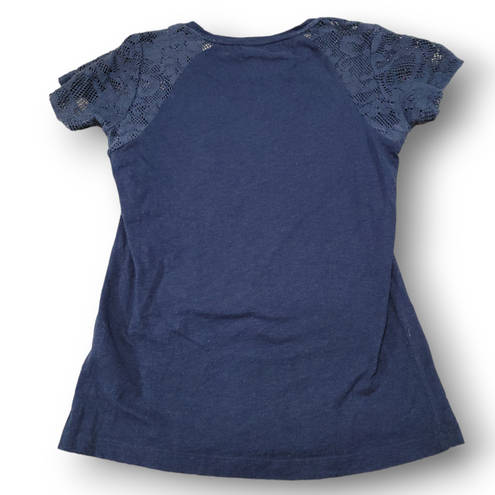 Ariat  Top Size Small Women's Casual Shirt Lace Knit Sleeves And Shoulders Blue T-Shirt 