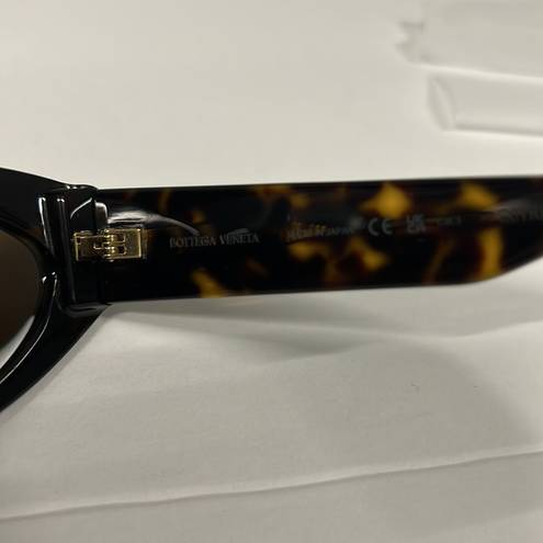 Bottega Veneta NWOT  Sunglasses