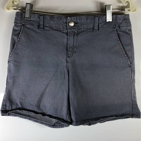 Vince . Shorts Grey Stripe