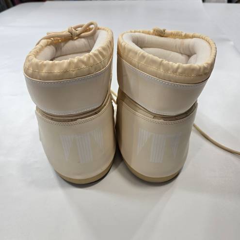 The Moon  BOOT Icon Low Nylon Boot in Cream