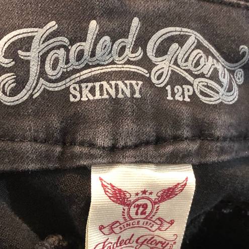 Faded Glory  Skinny 5 Pocket Size 12 Petite Jeans