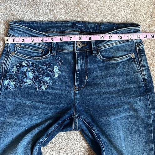 J.Jill Authentic Fit Blue Floral Embroidered Jeans. Size 4Tall