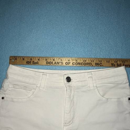 Lee  CLASSIC FIT 1889 white vintage 90’s stretchy jeans  size 30 X 28