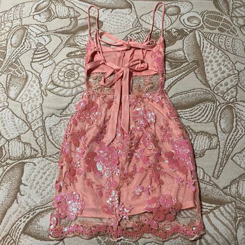 Lucy in the Sky Embroidered Lace Dress in Pink